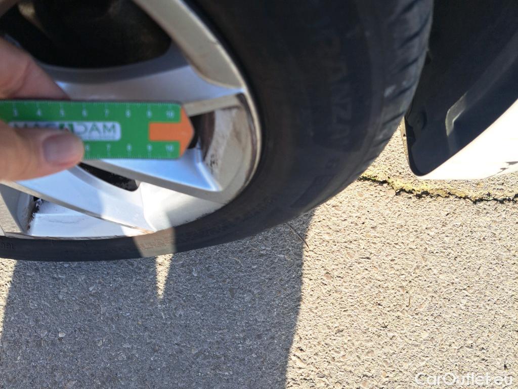  Seat  Leon SEAT Nuevo León / 2020 / 5P / berlina con portón 2.0 TDI 85kW S&S Style #21