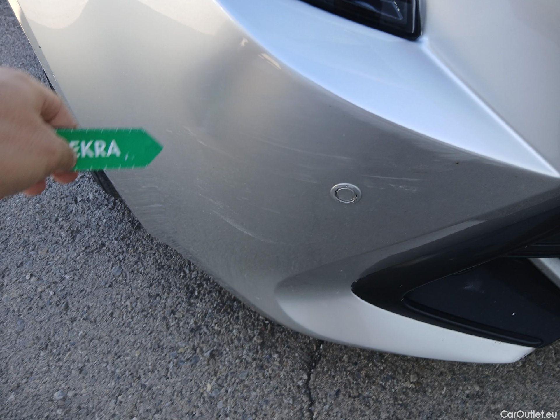  Toyota  Corolla TOYOTA  / 2019 / 5P / familiar 1.8 125H ACTIVE TECH E-CVT TOU SPORT #2