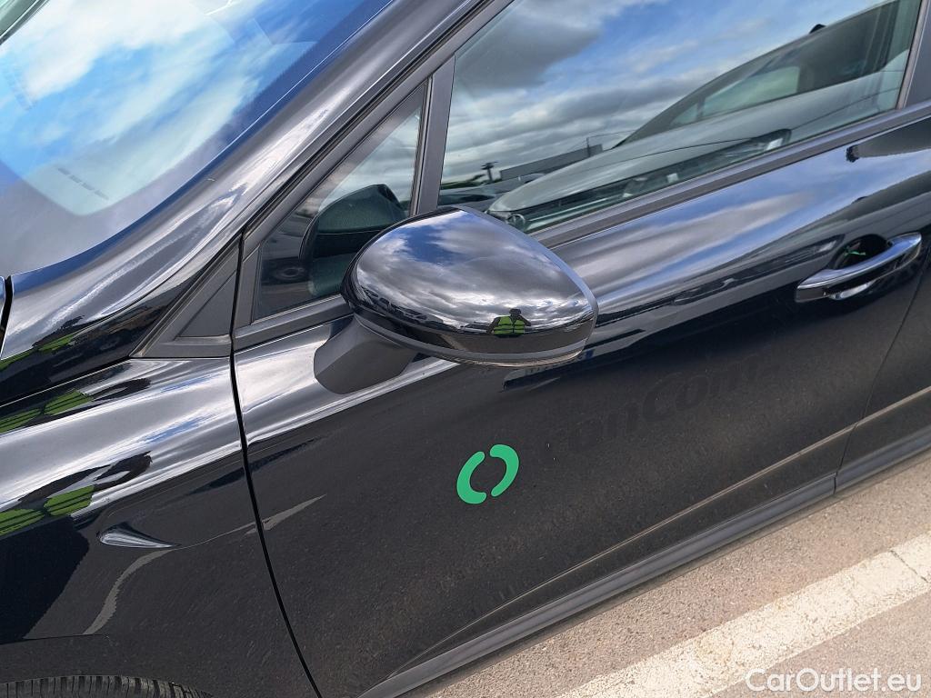  Renault  Clio RENAULT  / 2019 / 5P / berlina con portón Intens TCe 67 kW (91CV) #37