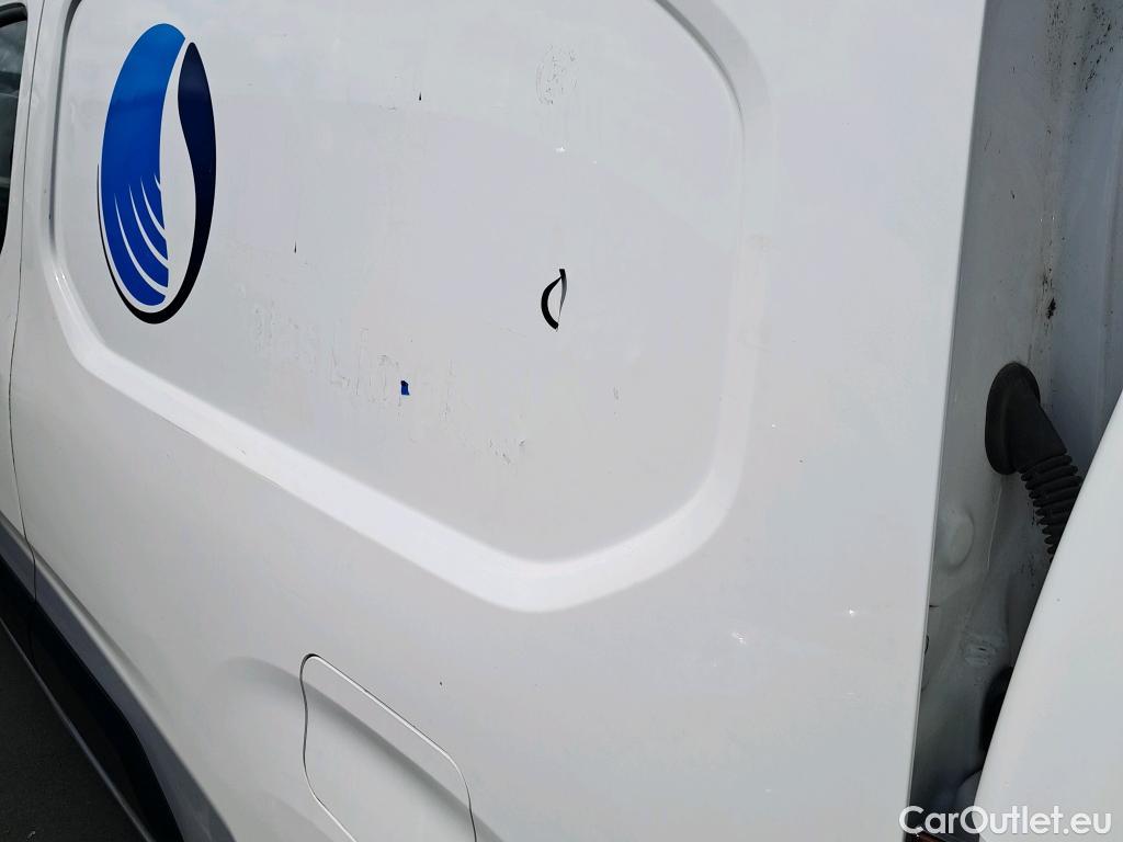  Citroen  Berlingo CITROEN  / 3P / Talla M BlueHDi 100 CV CONTROL  #38