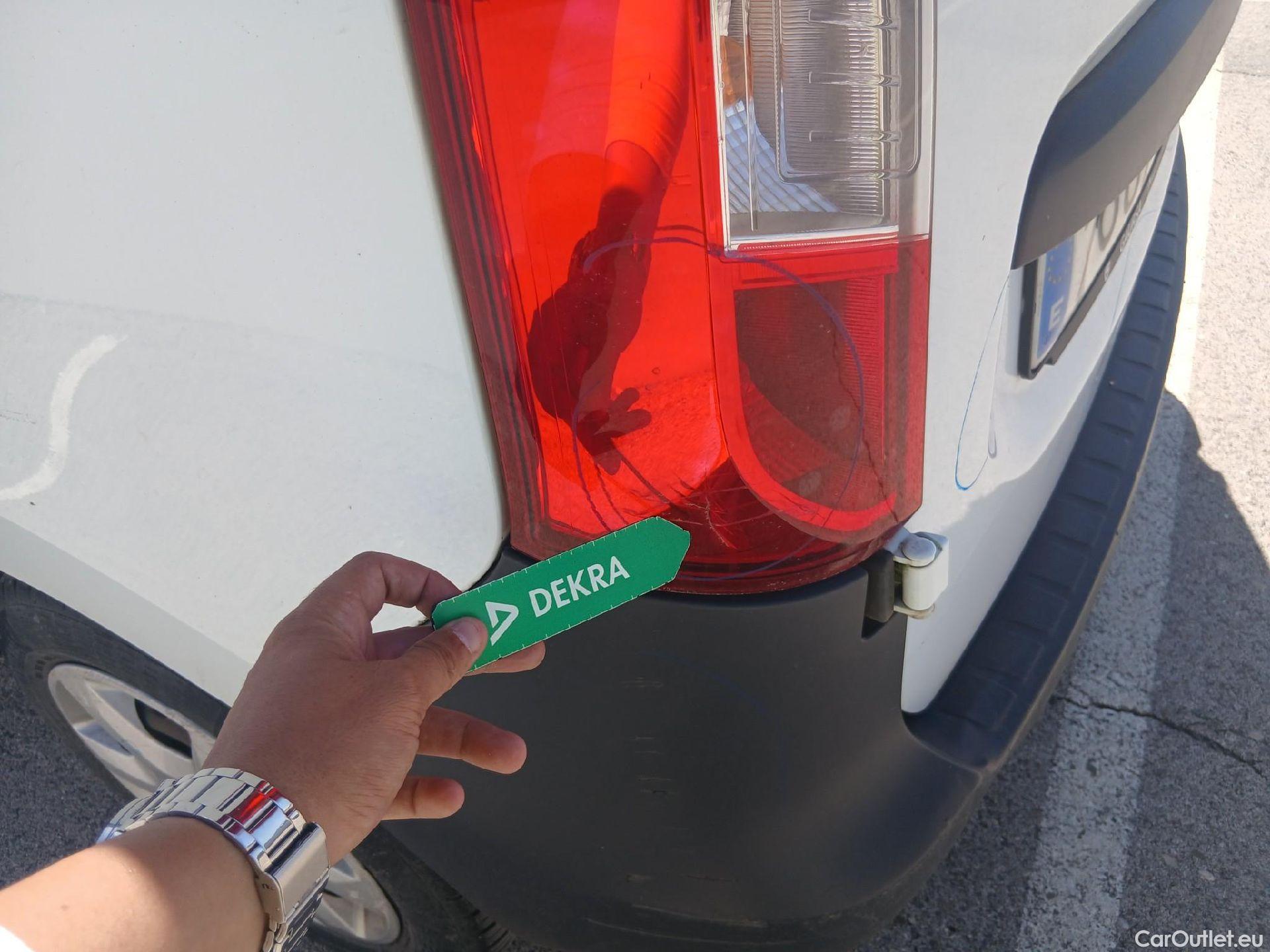 Dacia  Dokker DACIA  // 4P / dCi 75 CV N1 #21