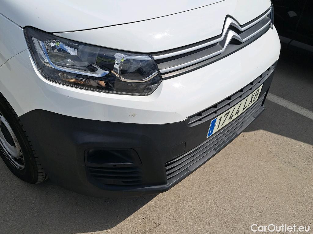  Citroen  Berlingo CITROEN  / 3P / Talla M BlueHDi 100 CV CONTROL  #26