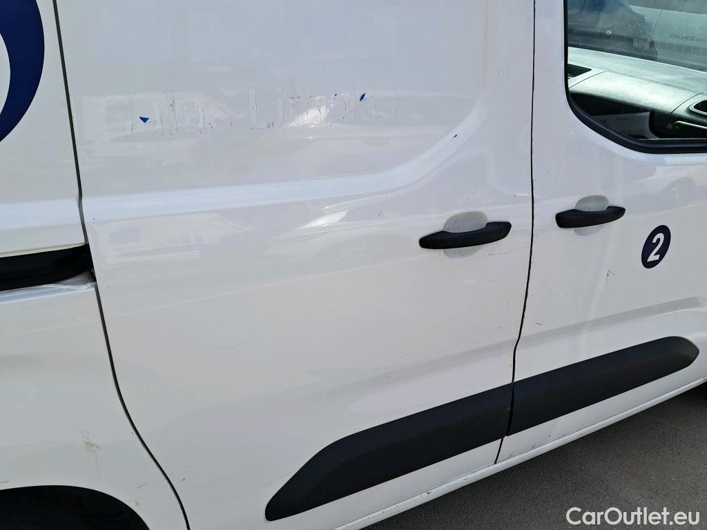 Citroen  Berlingo CITROEN  / 3P / Talla M BlueHDi 100 CV CONTROL  #14