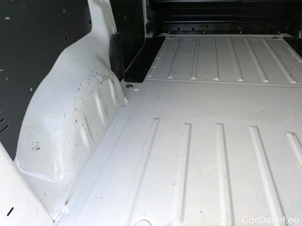  Citroen  Jumpy CITROEN  / 4P /  Talla M BlueHDi 120 CV Control #18