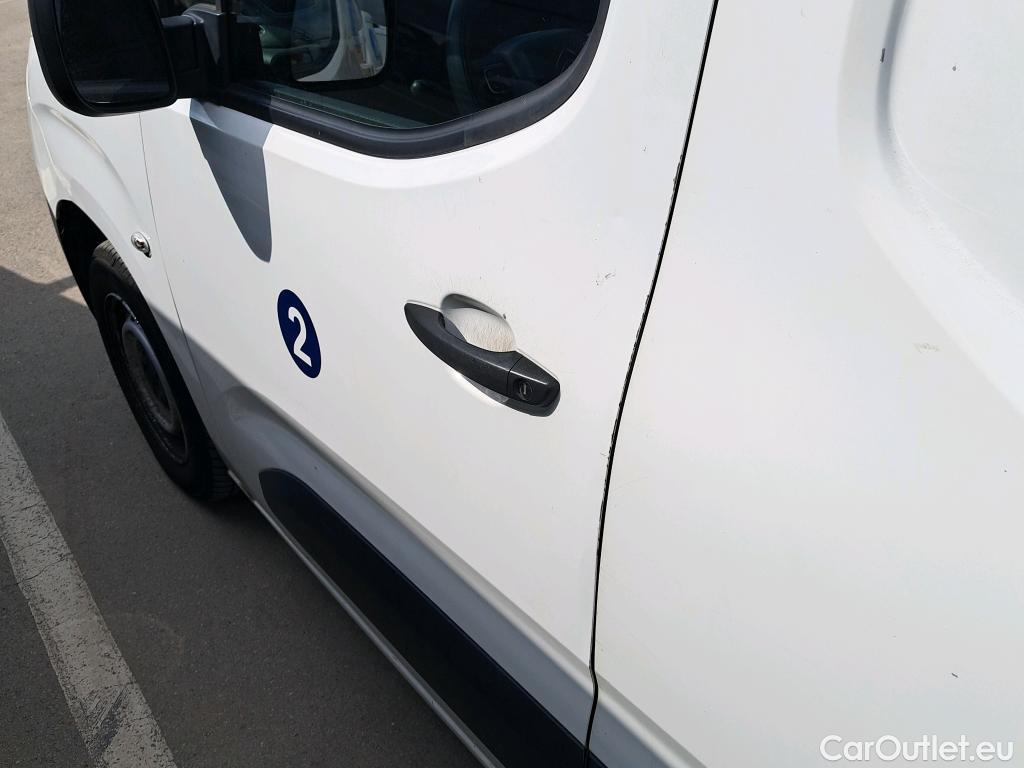  Citroen  Berlingo CITROEN  / 3P / Talla M BlueHDi 100 CV CONTROL  #18
