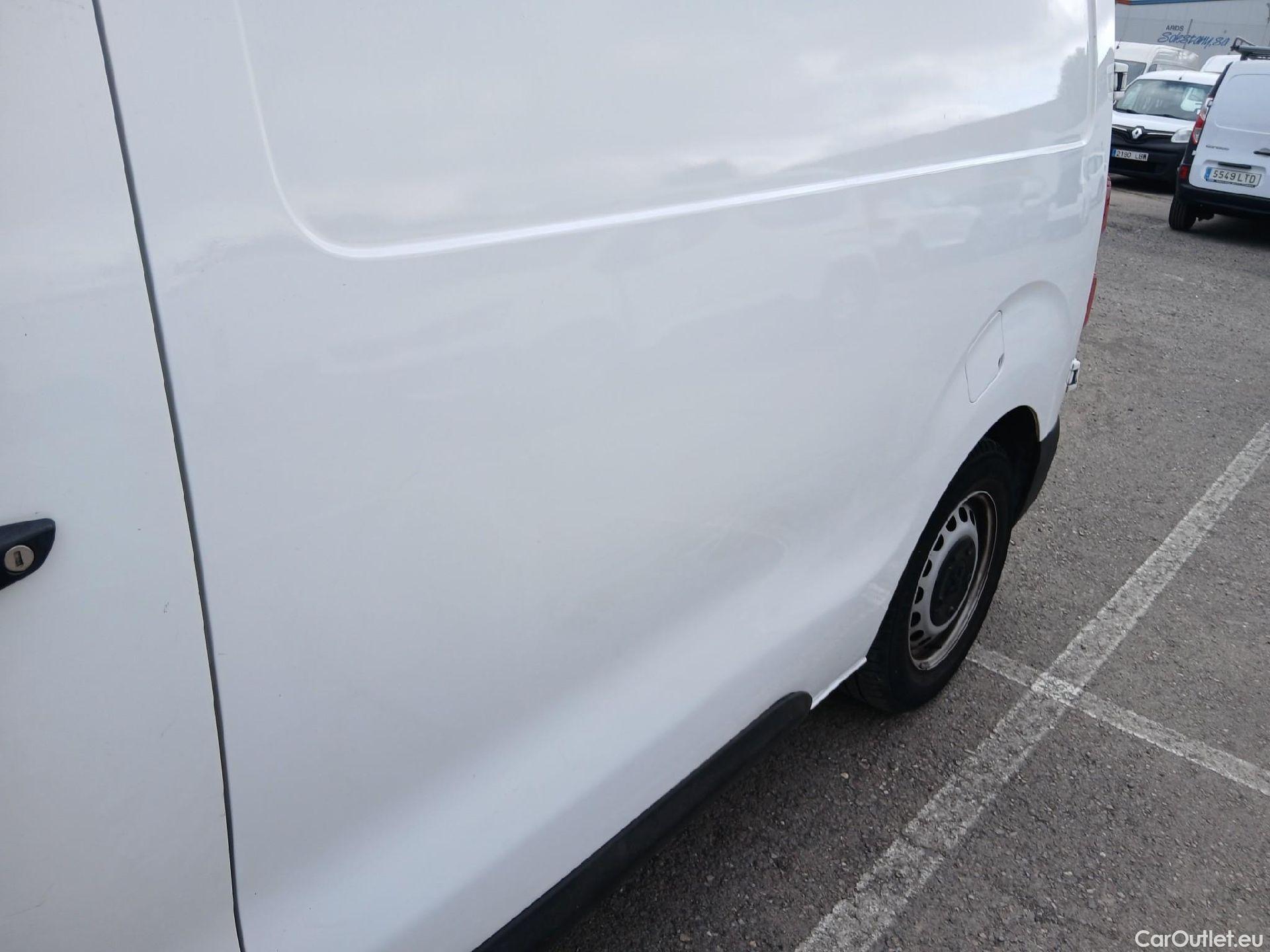  Peugeot  Expert PEUGEOT  / 2016 / 4P / furgón Furgón Premium 1.5 BlueHDi 100 Standard (AC) #9