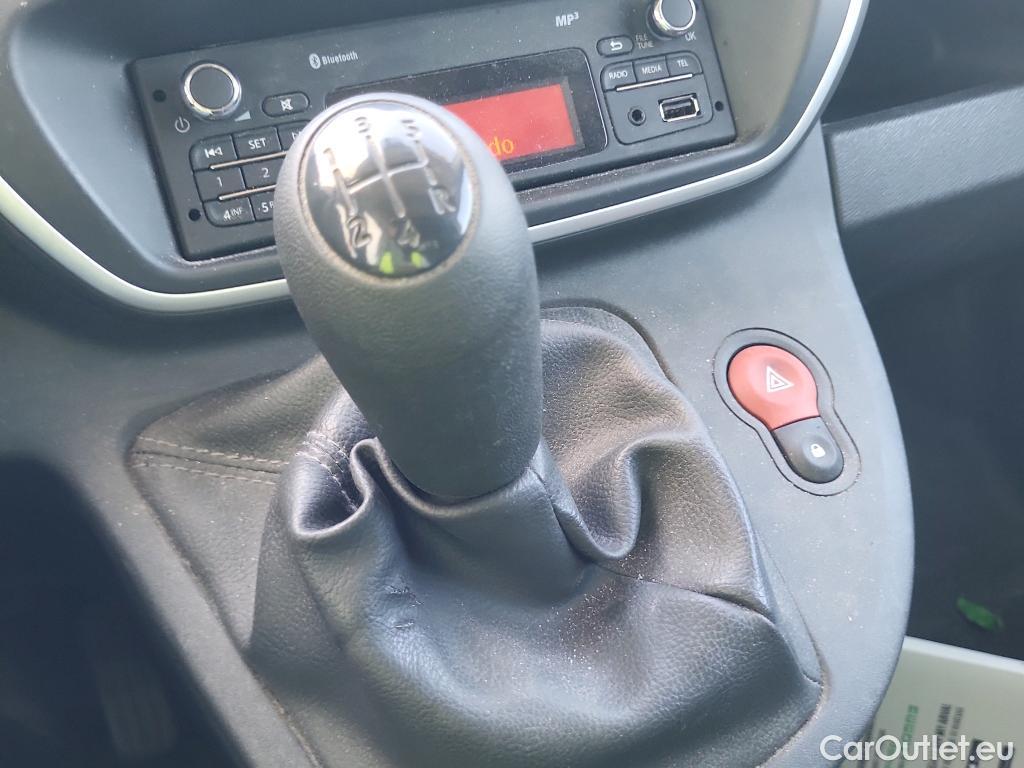  Renault  Kangoo RENAULT  Furgón/2013/3P/furgón derivado de turismo Profesional dCi 55 kW (75 CV) #17