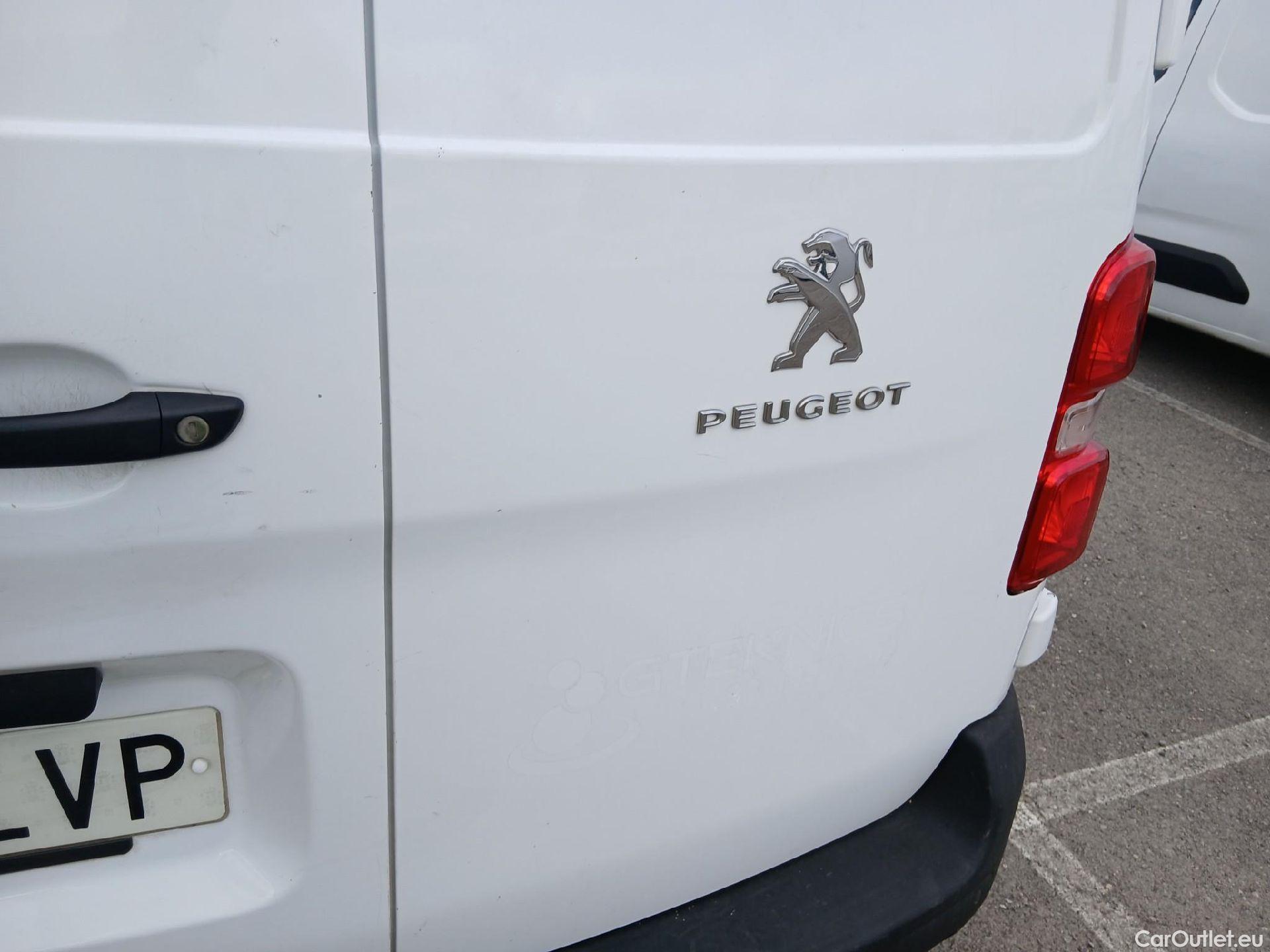  Peugeot  Expert PEUGEOT  / 2016 / 4P / furgón Furgón Premium 1.5 BlueHDi 100 Standard (AC) #15