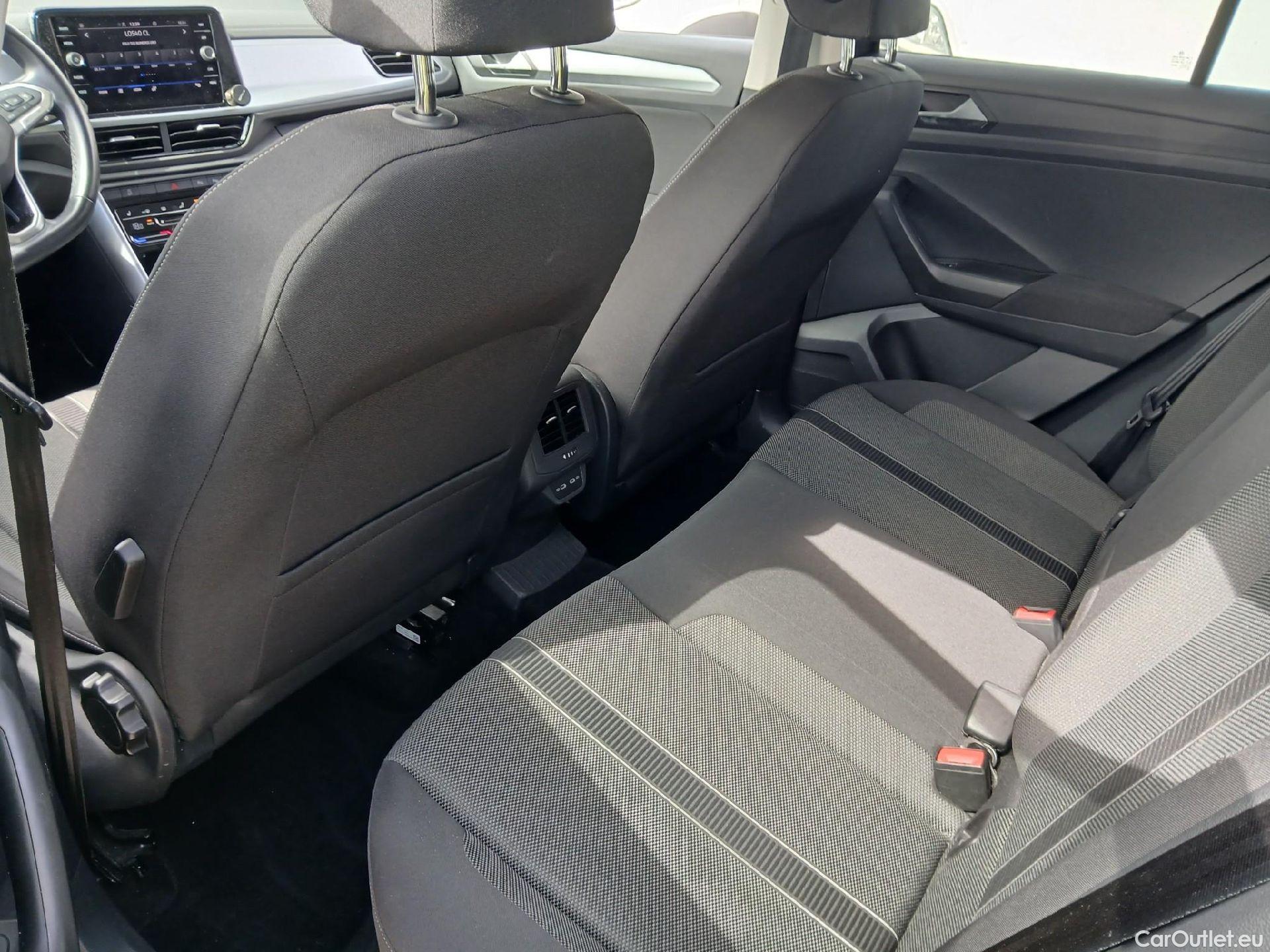  Volkswagen  T-ROC VOLKSWAGEN  / 2021 / 5P / todoterreno Life 2.0 TDI 110kW (150CV) DSG #3