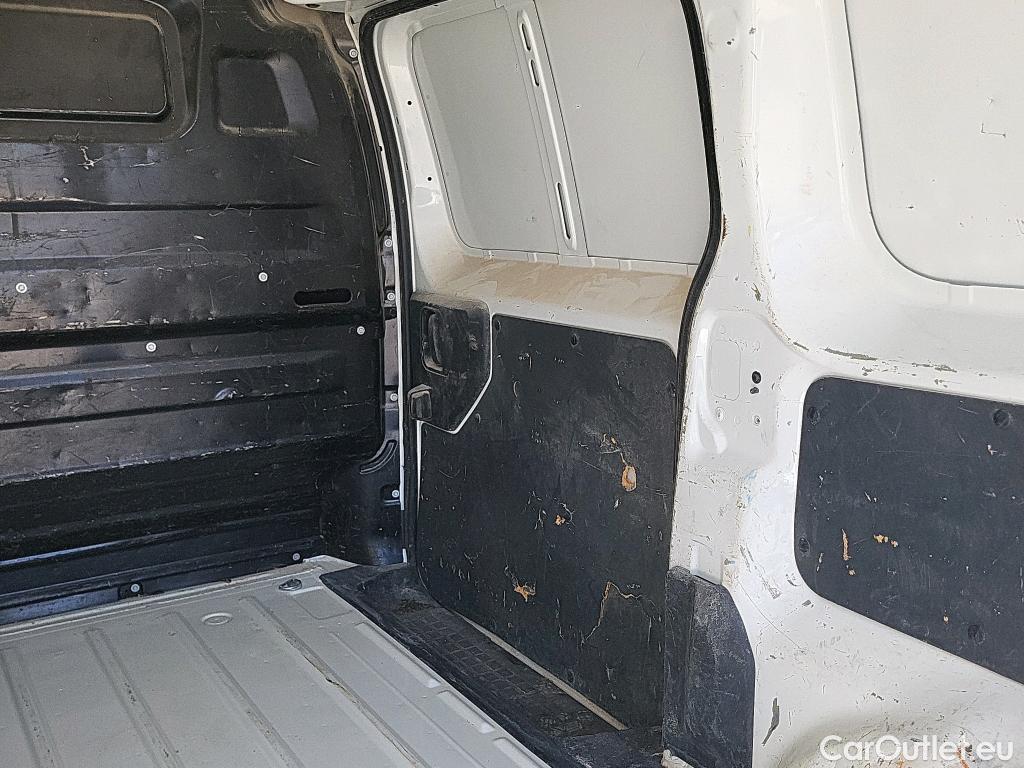  Opel  Vivaro OPEL  / 2019 / 4P / furgón 1.5 Diésel 88kW (120CV) M Std Express #23