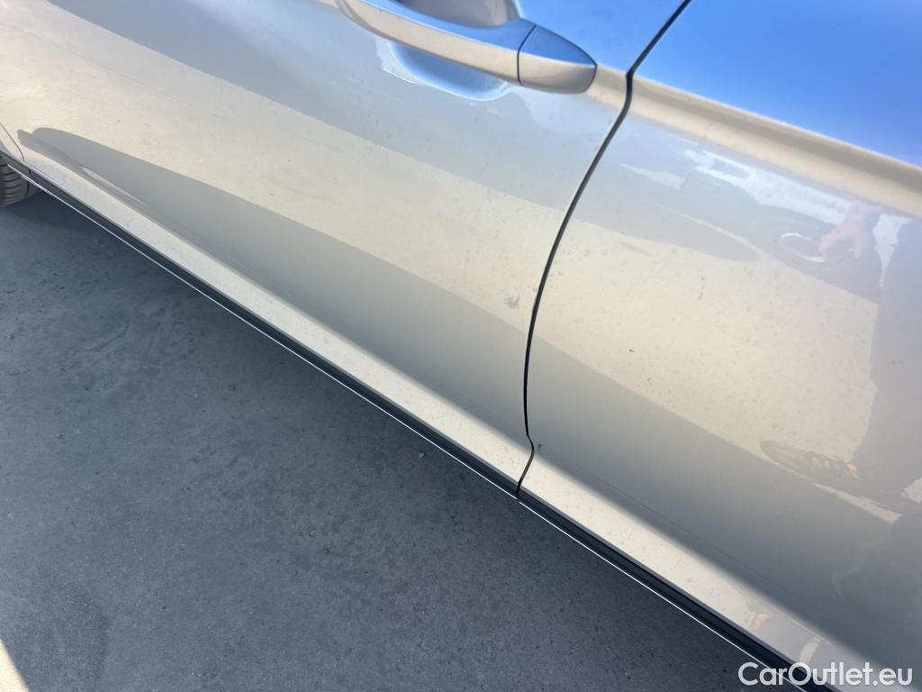  Volkswagen  Passat VOLKSWAGEN  / 2019 / 5P / familiar Variant Business 2.0 TDI 90kW(122CV) DSG #1