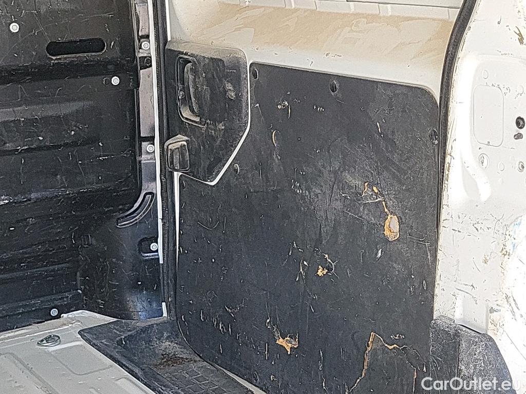  Opel  Vivaro OPEL  / 2019 / 4P / furgón 1.5 Diésel 88kW (120CV) M Std Express #24