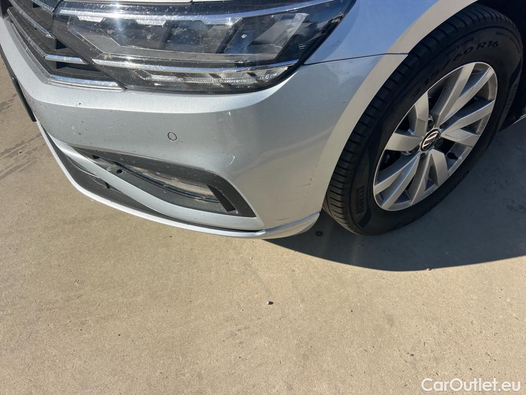  Volkswagen  Passat VOLKSWAGEN  / 2019 / 5P / familiar Variant Business 2.0 TDI 90kW(122CV) DSG #7