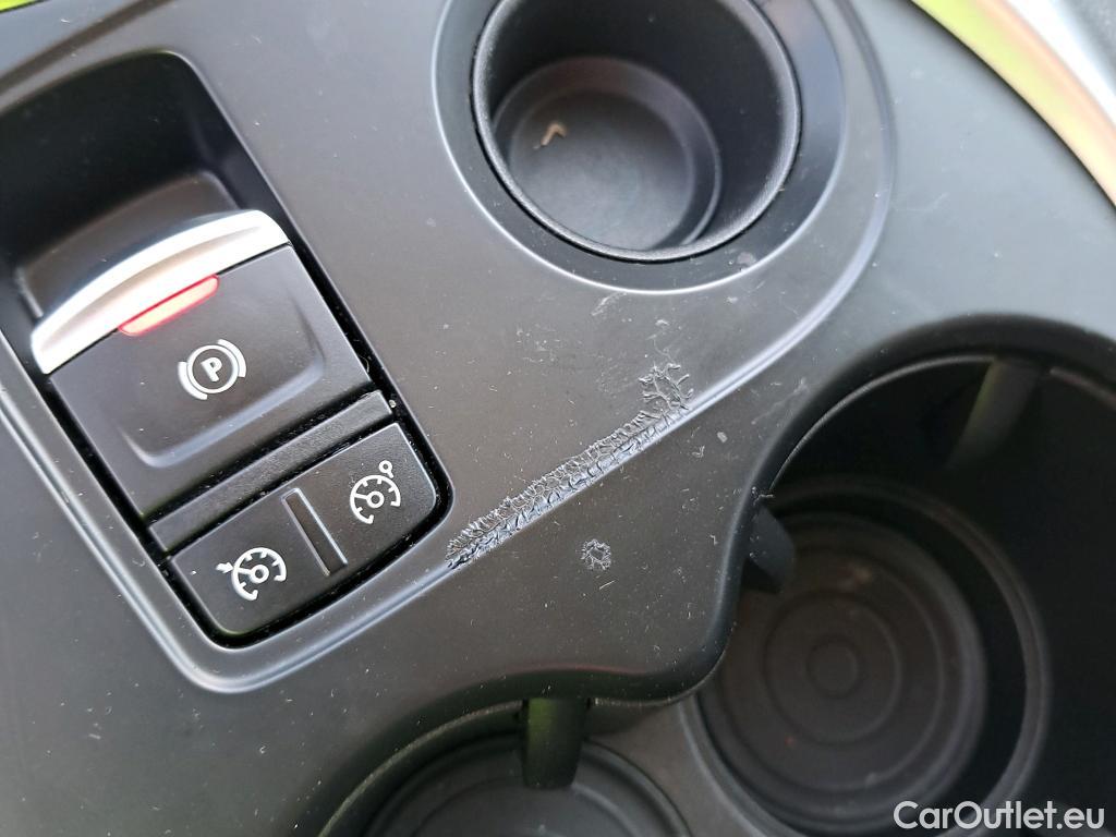  Renault  Kadjar RENAULT  / 2019 / 5P / crossover Zen GPF TCe 103kW (140CV) EDC (AC) #21