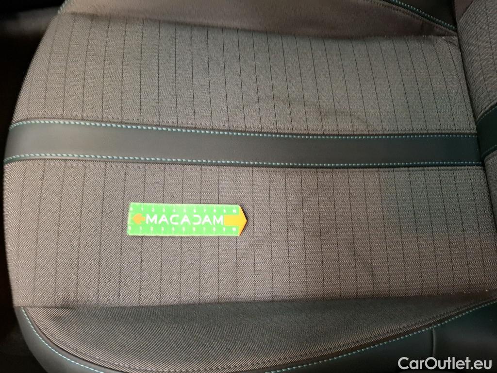  Peugeot  208  Allure Pack 1.2 PureTech 100CV BVM6 E6d #14