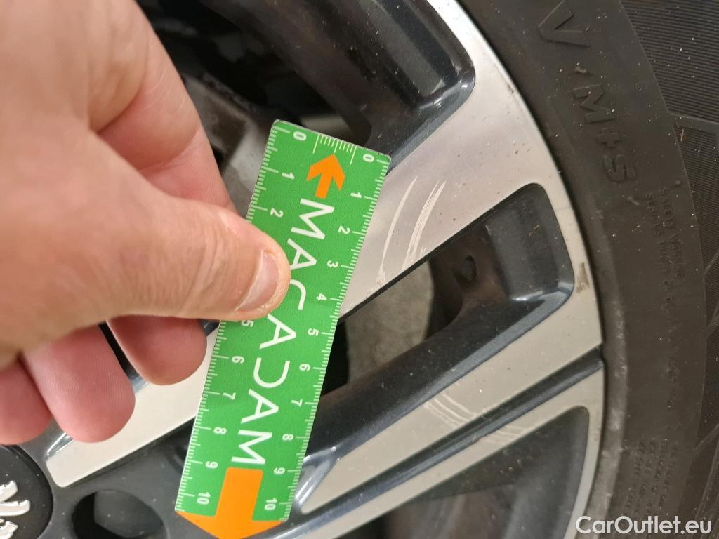  Peugeot  208  Allure Pack 1.2 PureTech 100CV BVM6 E6d #10