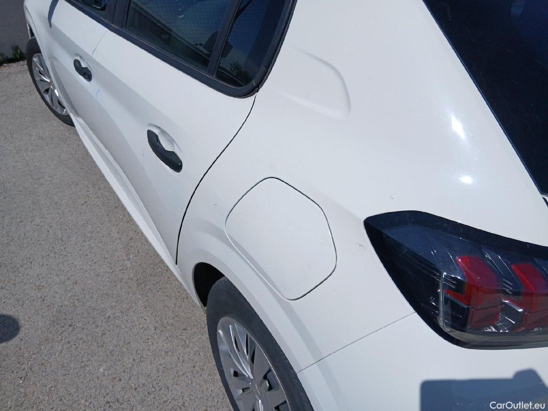  Peugeot  208 PEUGEOT  / 2019 / 5P / berlina con portón PureTech 55kW (75CV) Like #12