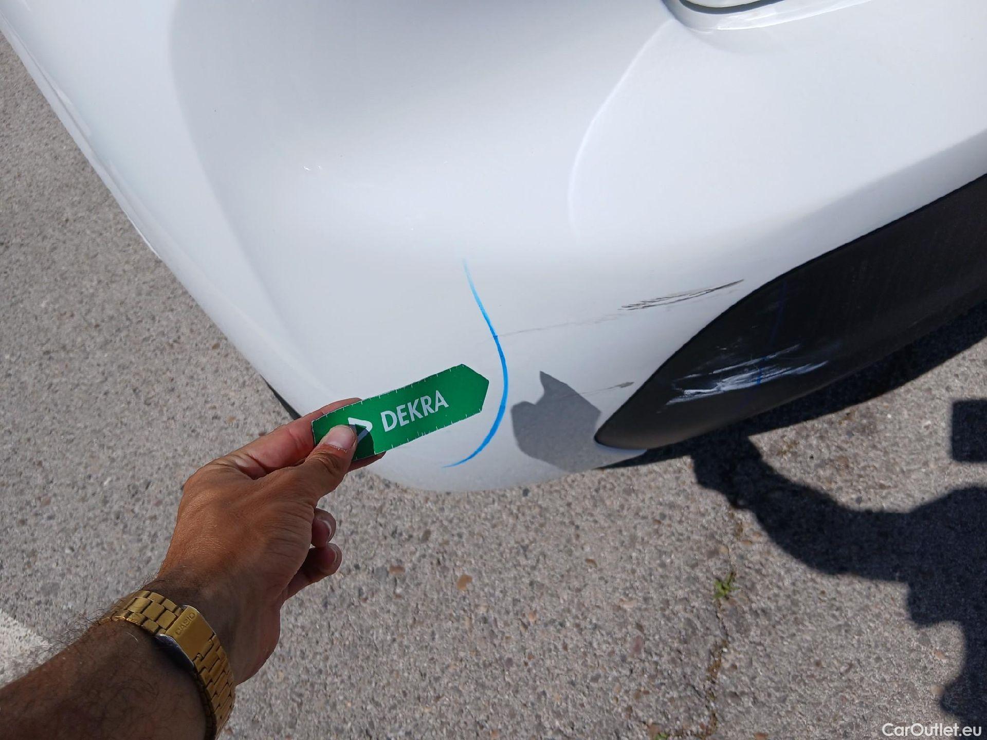  Peugeot  208 PEUGEOT  / 2019 / 5P / berlina con portón PureTech 55kW (75CV) Like #15