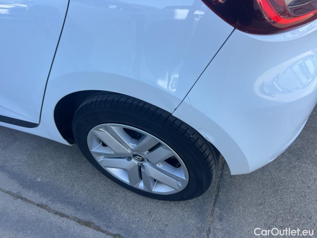  Renault  Clio RENAULT  / 2019 / 5P / berlina con portón Intens TCe 67 kW (91CV) (AC) #7