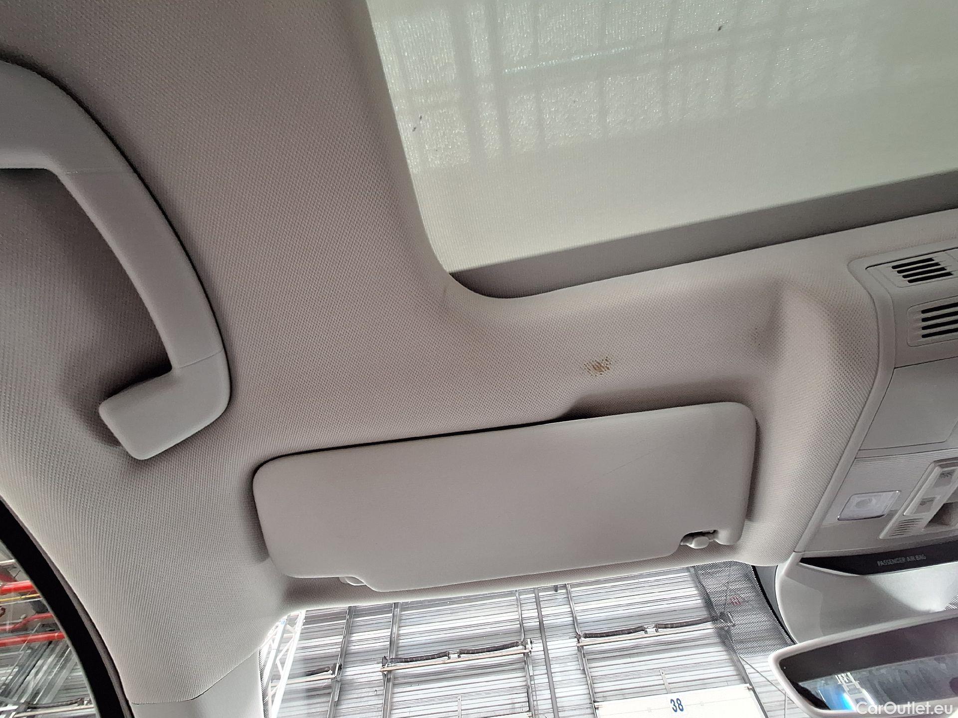  Volkswagen  T-ROC VW,  '17, Volkswagen  1.0 TSI United 5d #1