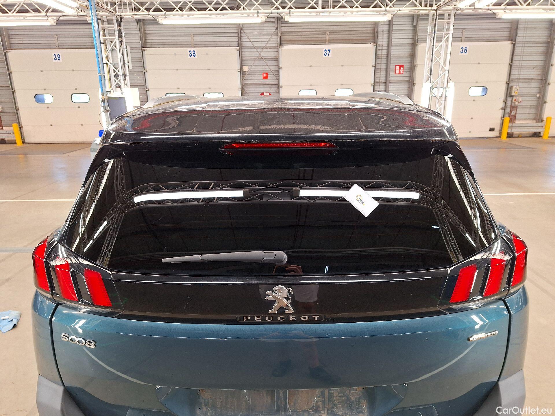  Peugeot  5008 Peugeot,  '16, Peugeot  1.5 BlueHDi 96kW S&S EAT8 GT Line 5d #1