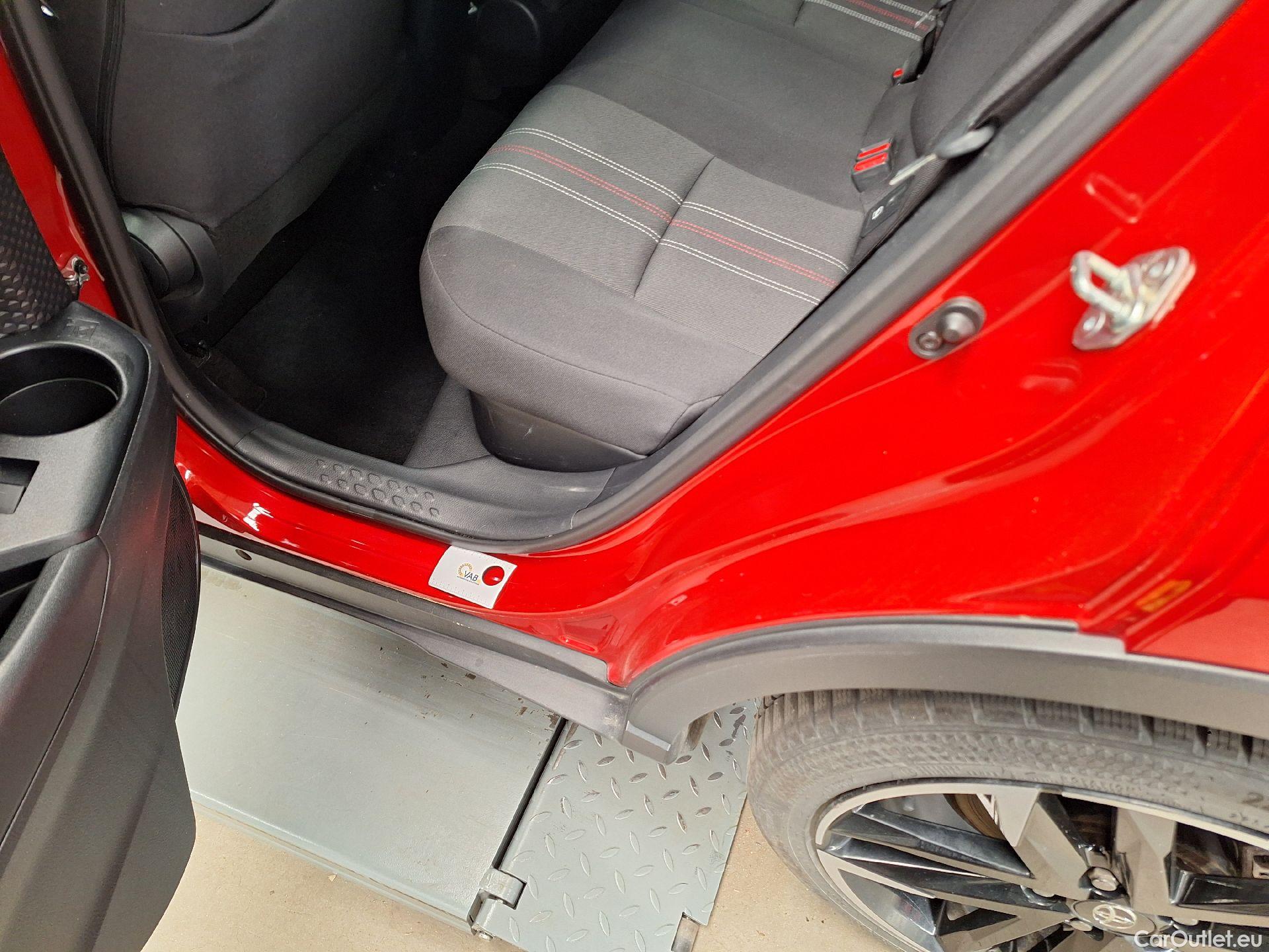  Toyota  C-HR Toyota,  '16, Toyota  1.8 VVT i-Hybrid GR Sport E-CVT 5d #3