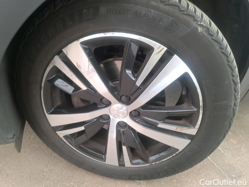  Peugeot  5008  GT Line 1.5 HDi 130CV BVA8 E6dT #24