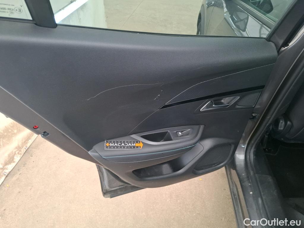  Peugeot  2008  Allure Business 1.5 HDi 110CV BVM6 E6d #1
