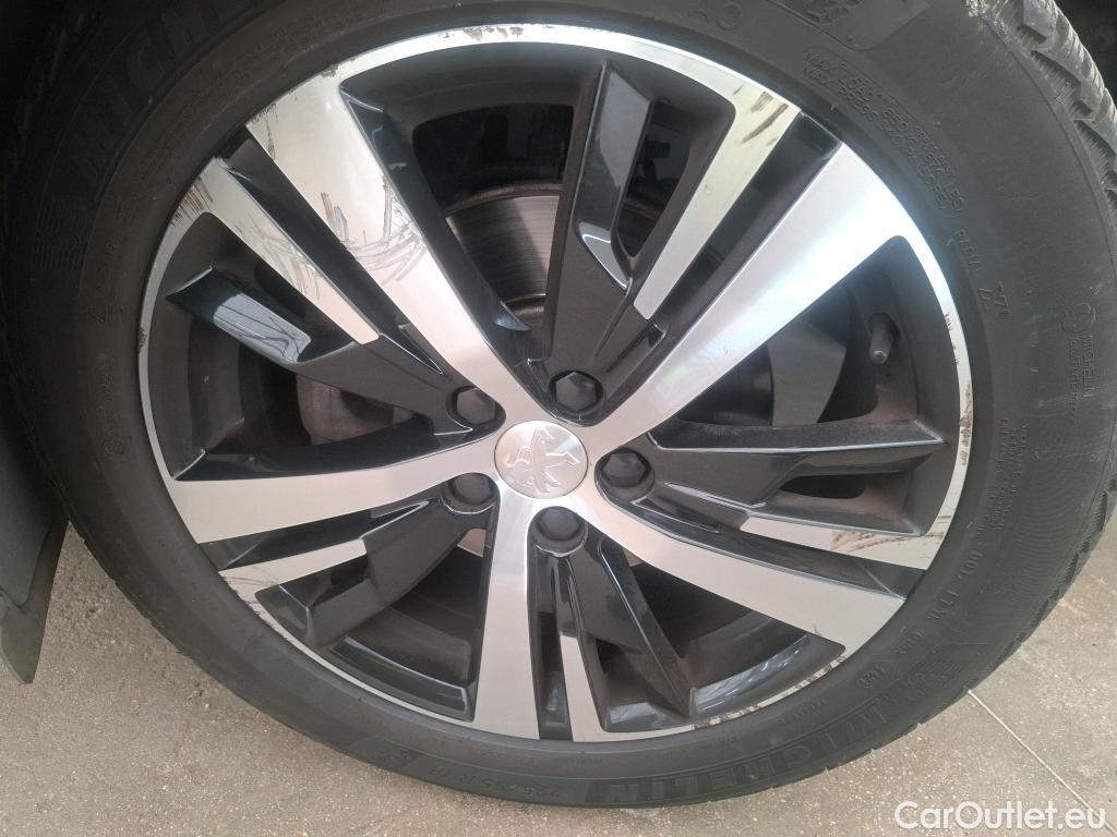  Peugeot  5008  GT Line 1.5 HDi 130CV BVA8 E6dT #25