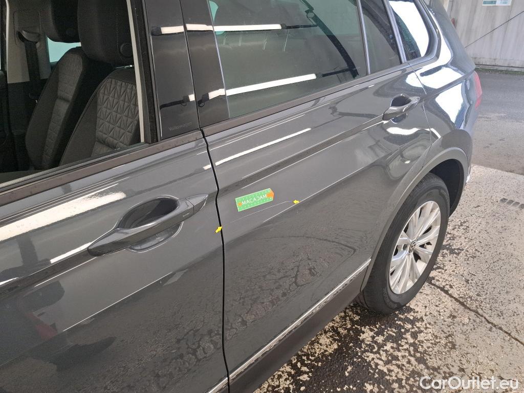  Volkswagen  Tiguan VOLKSWAGEN  / 2020 / 5P / SUV 2.0 TDI 150 DSG7 Life Business #20