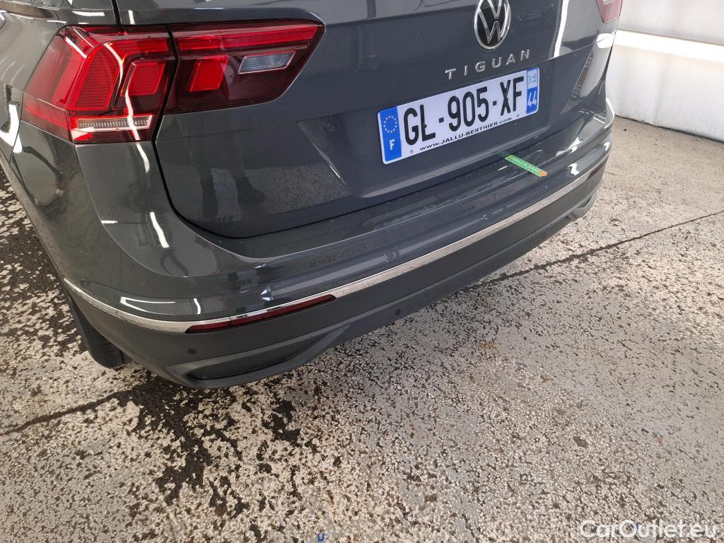  Volkswagen  Tiguan VOLKSWAGEN  / 2020 / 5P / SUV 2.0 TDI 150 DSG7 Life Business #17