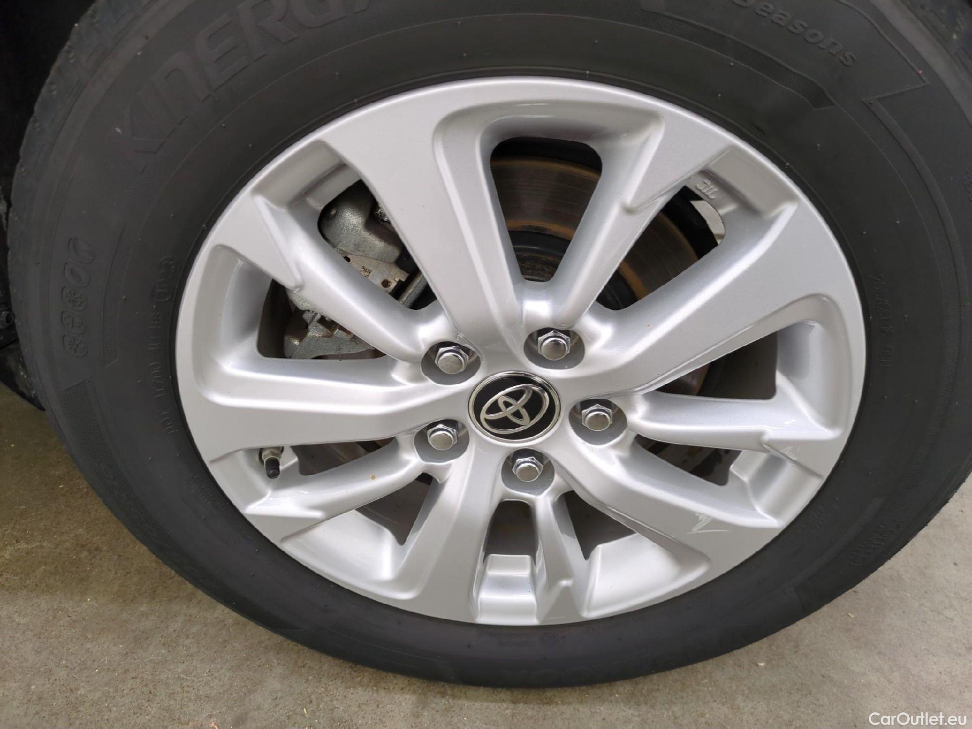  Toyota  Yaris Cross TOYOTA  Hybride / 2021 / 5P / SUV 1.5 HYBRID 116H DYNAMIC BUSINESS BEY AWD #26