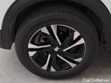  Peugeot  2008 PEUGEOT  / 2019 / 5P / CROSSOVER BLUEHDI 110 ALLURE PACK S/S #18