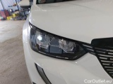  Peugeot  2008 PEUGEOT  / 2019 / 5P / CROSSOVER BLUEHDI 130 EAT8 ALLURE S/S AUT. #37