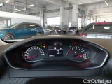  Peugeot  2008 PEUGEOT  / 2019 / 5P / CROSSOVER BLUEHDI 130 EAT8 ALLURE S/S AUT. #4
