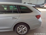  Skoda  Octavia SKODA  WAGON / 2020 / 5P / STATION WAGON 2.0 TDI EVO 110KW STYLE DSG #83