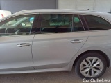  Skoda  Octavia SKODA  WAGON / 2020 / 5P / STATION WAGON 2.0 TDI EVO 110KW STYLE DSG #86