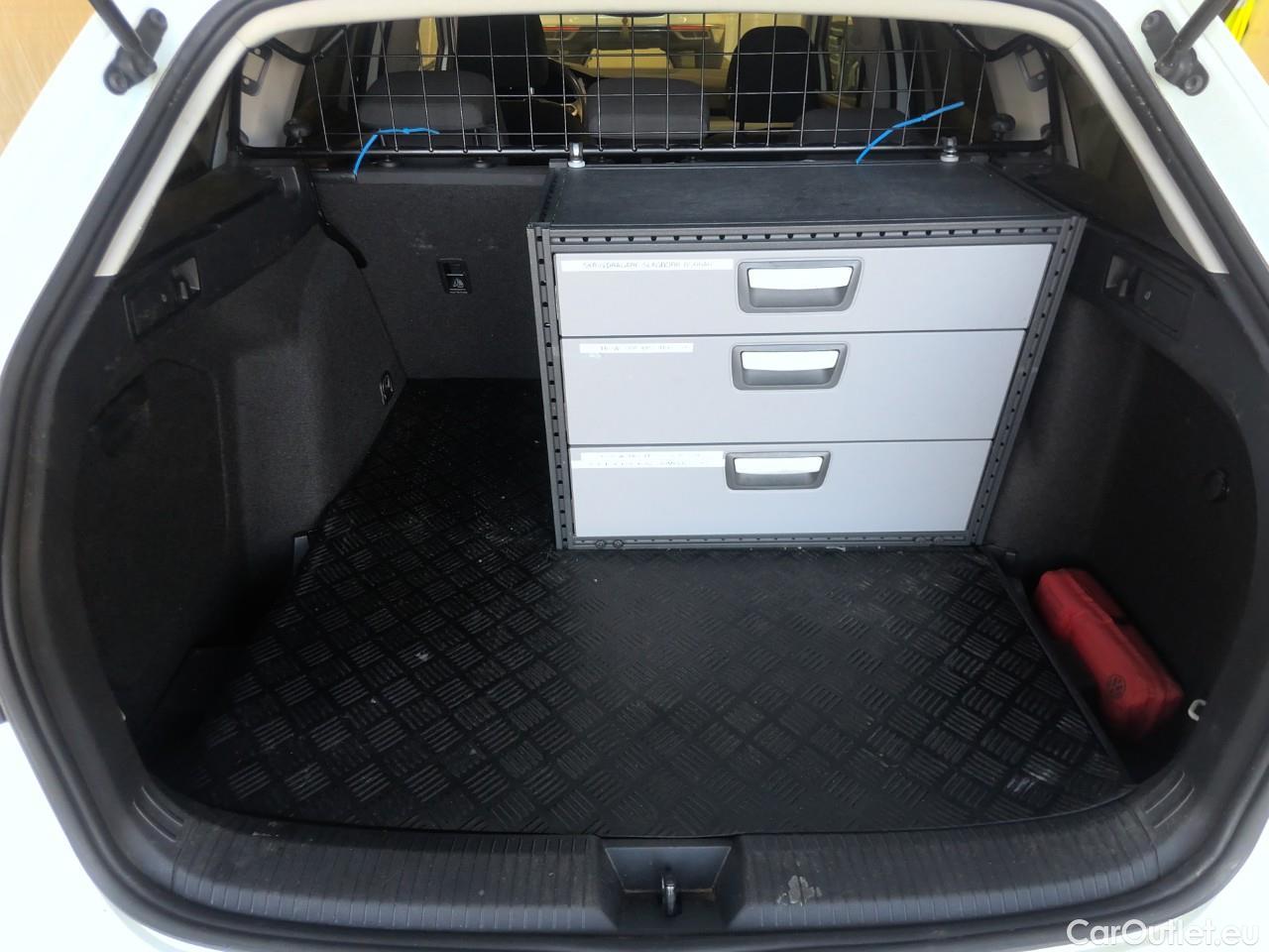  Volkswagen  Golf  SC 1.5 eTSI 131 Aut #1