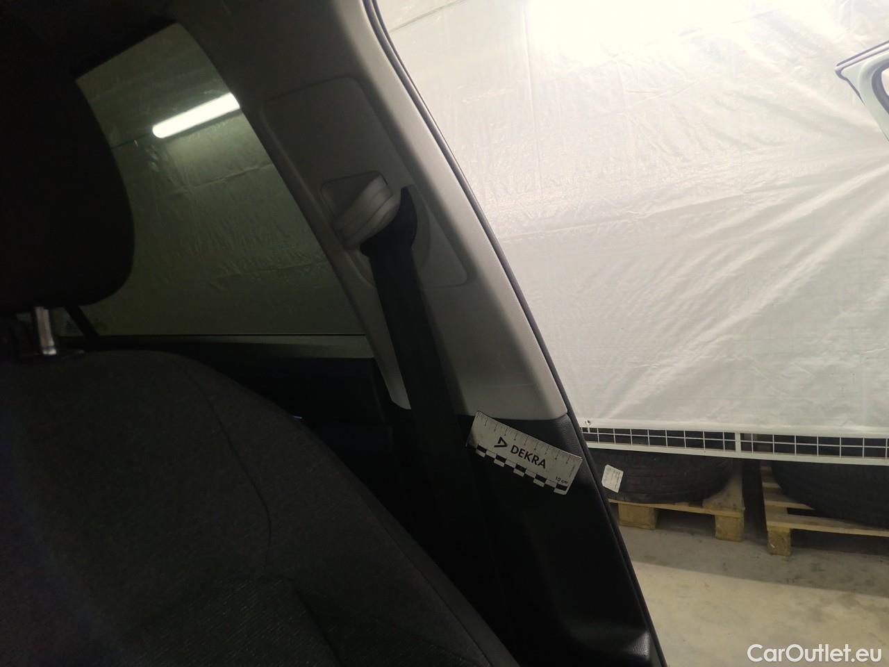  Volkswagen  Golf  SC 1.5 eTSI 131 Aut #16
