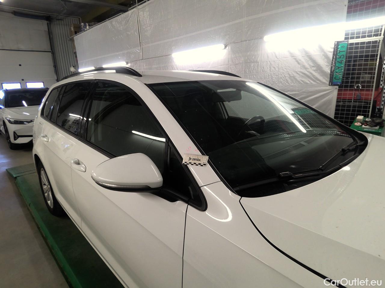  Volkswagen  Golf  Sp.Combi TSI 110 Aut. #48