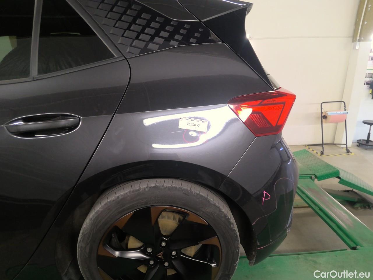  Cupra  Born  58kWh #17