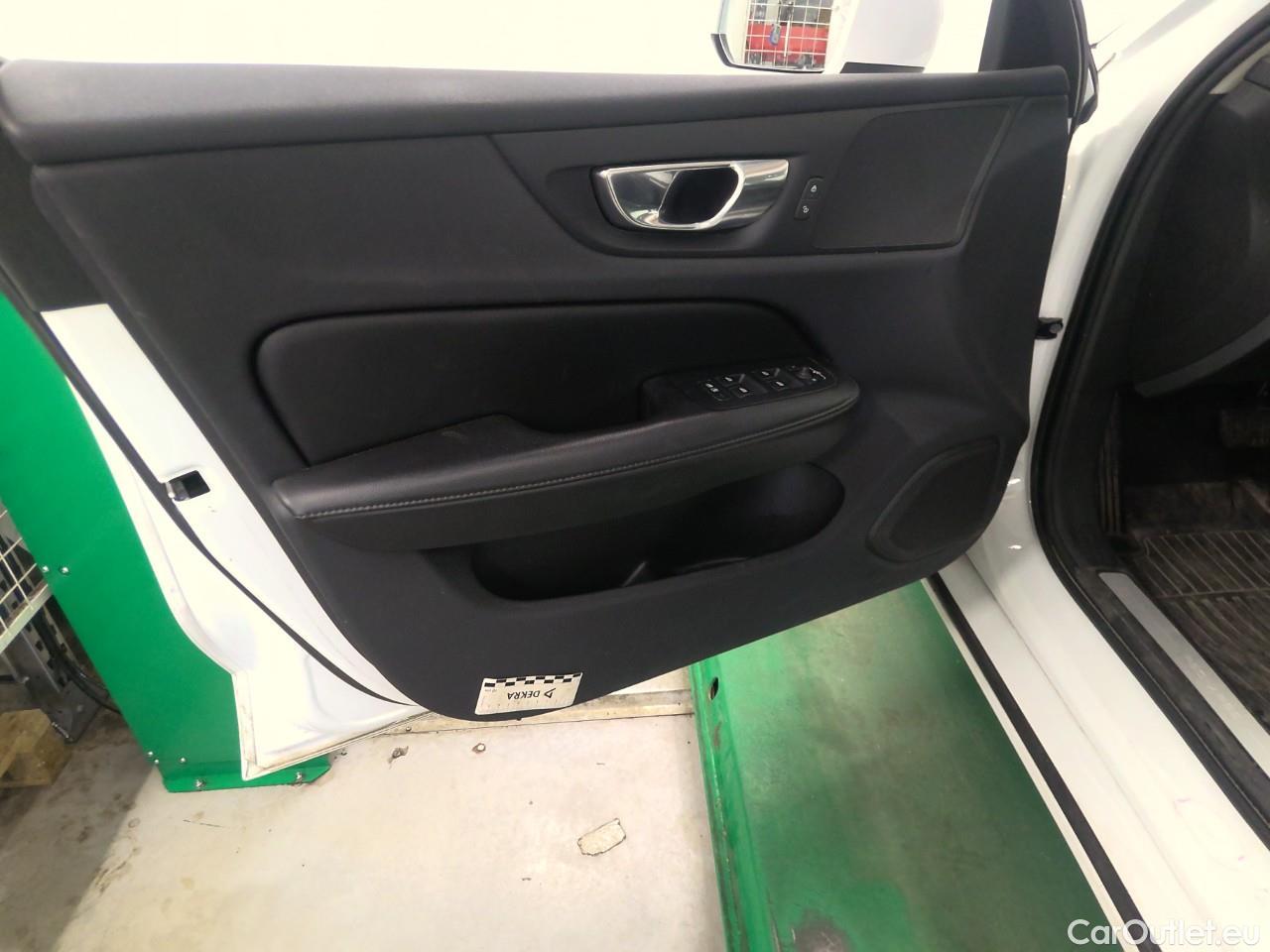  Volvo  V60  T6 350 Ins.Ex.Rec. AWD Aut #15