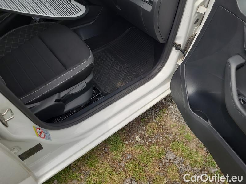  Skoda  Fabia  Combi (2015) Com.1.0TSI 70 Ambition 5d #21