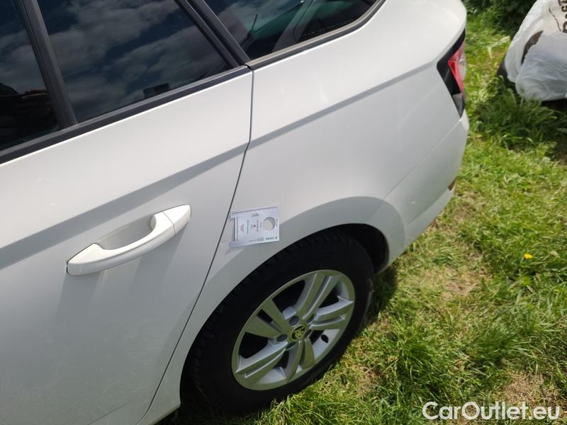  Skoda  Fabia  Combi (2015) Com.1.0TSI 70 Ambition 5d #11