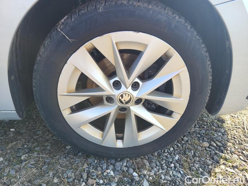  Skoda  Octavia  Combi (NX3)(2020) Oct.Combi 1.5TSI 110 Style #27