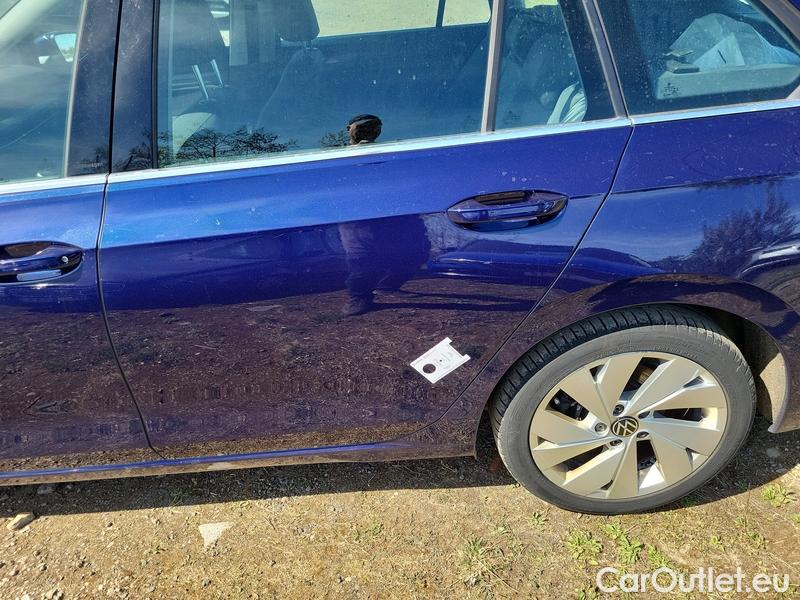  Volkswagen  Golf  VIII Variant (CG5) 2020 Var.2.0TDI 110 Style 5d #19