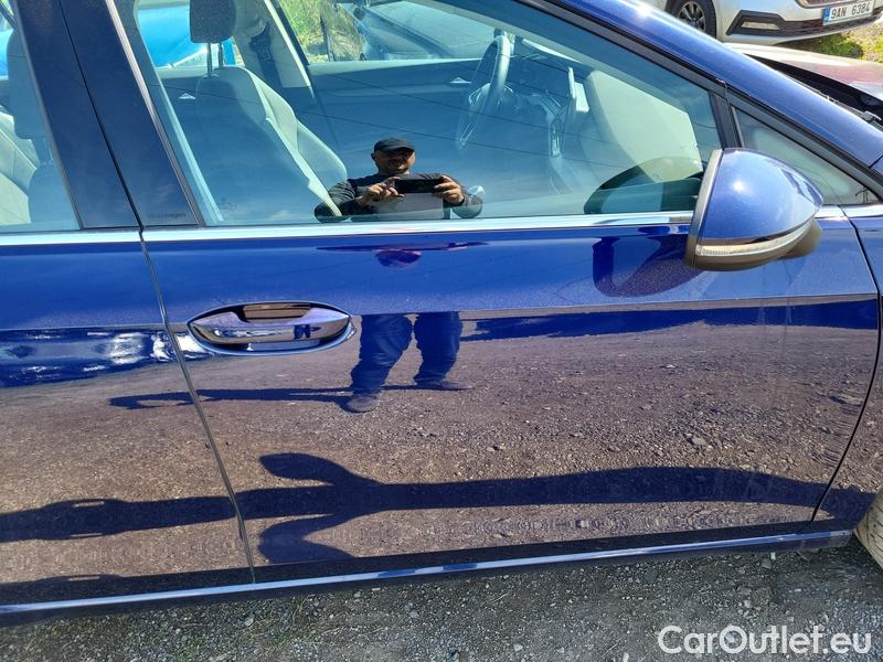  Volkswagen  Golf  VIII Variant (CG5) 2020 Var.2.0TDI 110 Style 5d #3