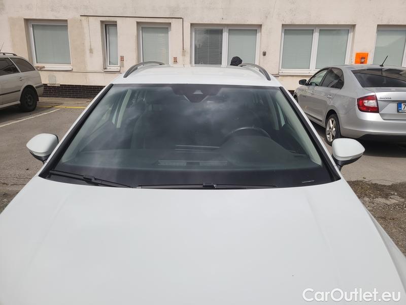  Volkswagen  Golf  VIII (CD1) (2019) Var.2.0TDI 85 Life 5d #1