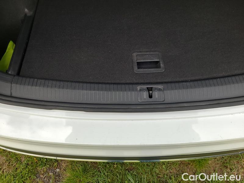  Volkswagen  Tiguan  (AX1)(2020) Tig.1.5TSI 110 Elegance AT #10