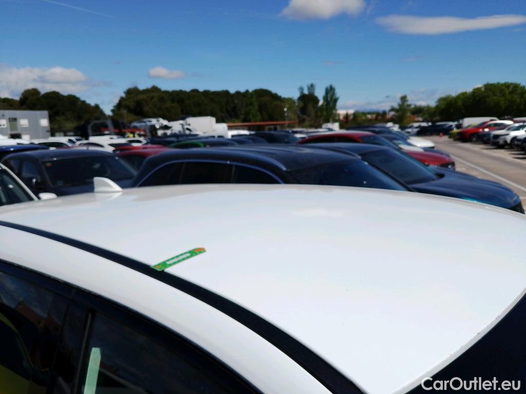  Nissan  Qashqai NISSAN  / 2021 / 5P / todoterreno DIG-T 103kW (140CV) mHEV 4x2 Acenta #26